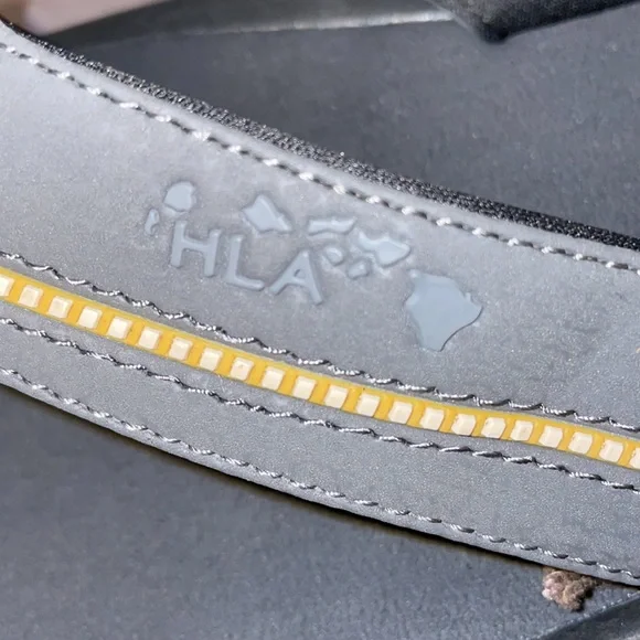 OLUKAI MENS SANDALS - Picture 6 of 7